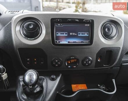 Рено Мастер 2018 в Луцке на Automoto.ua Белый Рено Мастер, объемом двигателя 2.3 л и пробегом 220 тыс. км за 19500 $, фото 24 на Automoto.ua
