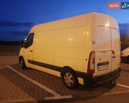 Белый Рено Мастер, объемом двигателя 2.3 л и пробегом 230 тыс. км за 17300 $, фото 1 на Automoto.ua