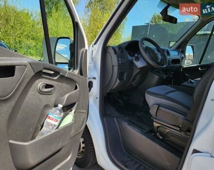 Белый Рено Мастер, объемом двигателя 2.3 л и пробегом 152 тыс. км за 17900 $, фото 21 на Automoto.ua