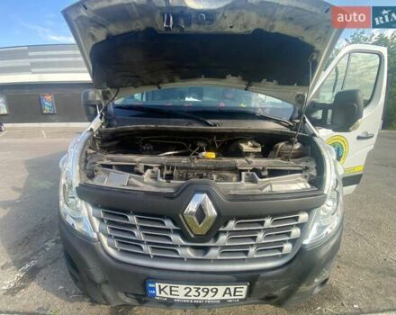 Белый Рено Мастер, объемом двигателя 2.3 л и пробегом 294 тыс. км за 17950 $, фото 23 на Automoto.ua