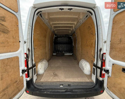 Белый Рено Мастер, объемом двигателя 2.3 л и пробегом 250 тыс. км за 16500 $, фото 15 на Automoto.ua