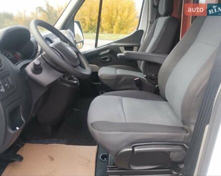 Белый Рено Мастер, объемом двигателя 2.3 л и пробегом 121 тыс. км за 17800 $, фото 14 на Automoto.ua