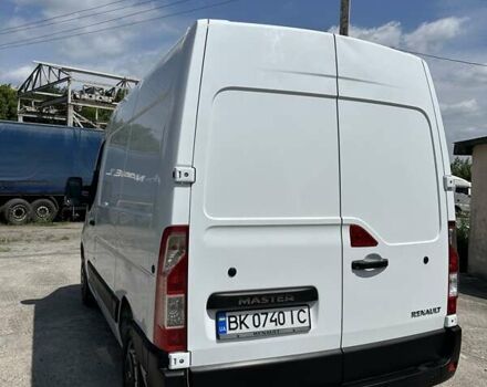 Белый Рено Мастер, объемом двигателя 2.3 л и пробегом 268 тыс. км за 14200 $, фото 3 на Automoto.ua