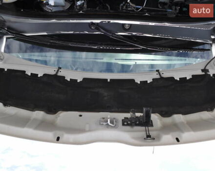 Рено Мастер 2018 в Киеве на Automoto.ua Белый Рено Мастер, объемом двигателя 2.3 л и пробегом 264 тыс. км за 22500 $, фото 64 на Automoto.ua