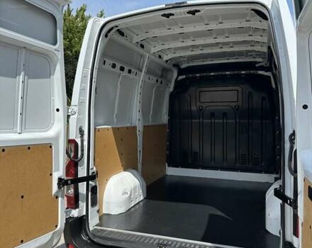 Белый Рено Мастер, объемом двигателя 2.3 л и пробегом 268 тыс. км за 14200 $, фото 12 на Automoto.ua