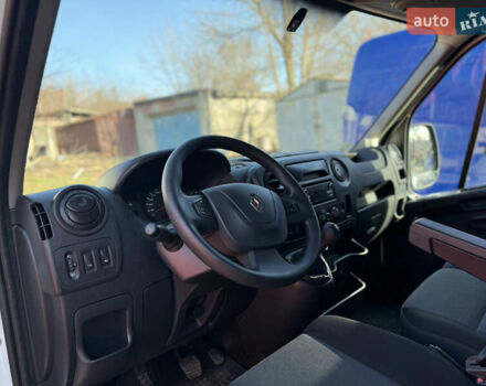Белый Рено Мастер, объемом двигателя 0 л и пробегом 240 тыс. км за 17800 $, фото 49 на Automoto.ua