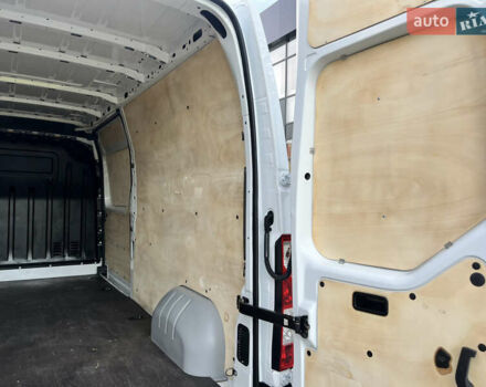 Белый Рено Мастер, объемом двигателя 2.3 л и пробегом 193 тыс. км за 18450 $, фото 48 на Automoto.ua