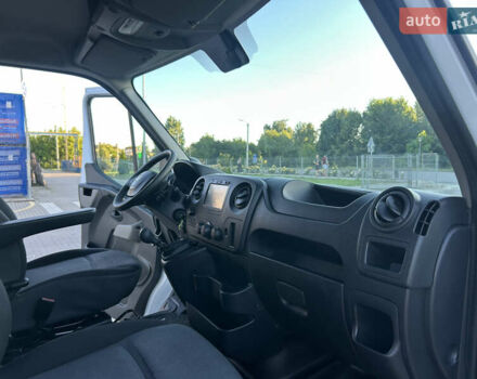 Белый Рено Мастер, объемом двигателя 0 л и пробегом 270 тыс. км за 14500 $, фото 52 на Automoto.ua