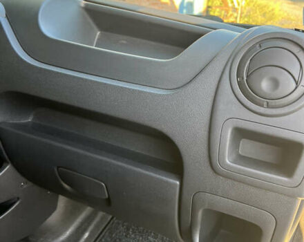 Белый Рено Мастер, объемом двигателя 0 л и пробегом 1000 тыс. км за 21000 $, фото 15 на Automoto.ua