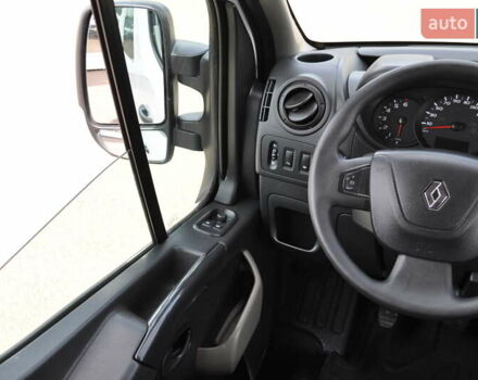 Рено Мастер 2018 в Киеве на Automoto.ua Белый Рено Мастер, объемом двигателя 2.3 л и пробегом 264 тыс. км за 22500 $, фото 31 на Automoto.ua