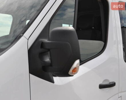 Рено Мастер 2018 в Киеве на Automoto.ua Белый Рено Мастер, объемом двигателя 2.3 л и пробегом 264 тыс. км за 22500 $, фото 10 на Automoto.ua