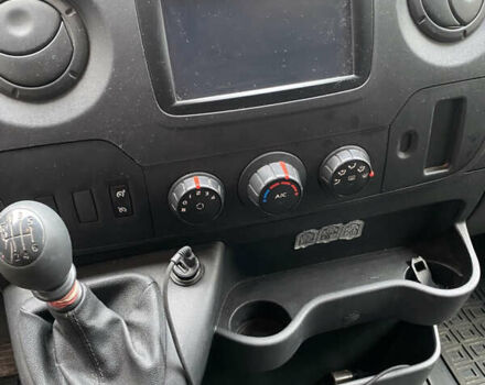 Белый Рено Мастер, объемом двигателя 2.3 л и пробегом 189 тыс. км за 16200 $, фото 17 на Automoto.ua