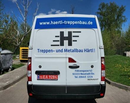 Белый Рено Мастер, объемом двигателя 2.3 л и пробегом 152 тыс. км за 17900 $, фото 3 на Automoto.ua