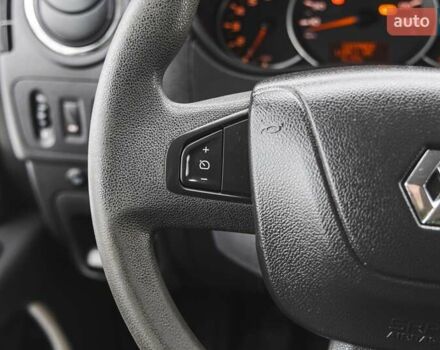 Рено Мастер 2018 в Луцке на Automoto.ua Белый Рено Мастер, объемом двигателя 2.3 л и пробегом 220 тыс. км за 19500 $, фото 19 на Automoto.ua