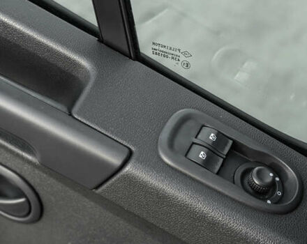 Білий Рено Мастєр, об'ємом двигуна 2.3 л та пробігом 265 тис. км за 17490 $, фото 28 на Automoto.ua