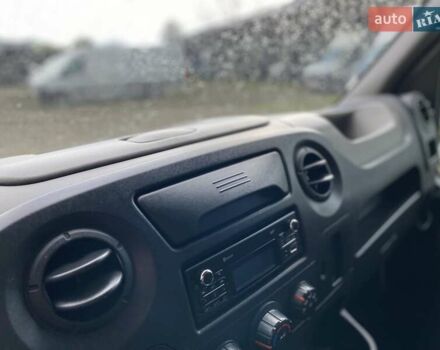 Белый Рено Мастер, объемом двигателя 2.3 л и пробегом 220 тыс. км за 15450 $, фото 31 на Automoto.ua