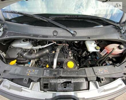 Белый Рено Мастер, объемом двигателя 2.3 л и пробегом 213 тыс. км за 16000 $, фото 7 на Automoto.ua