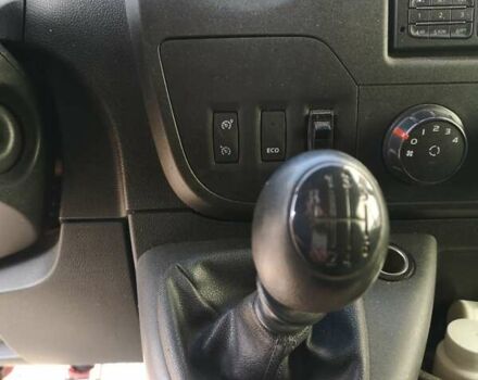 Белый Рено Мастер, объемом двигателя 2.3 л и пробегом 115 тыс. км за 18000 $, фото 4 на Automoto.ua