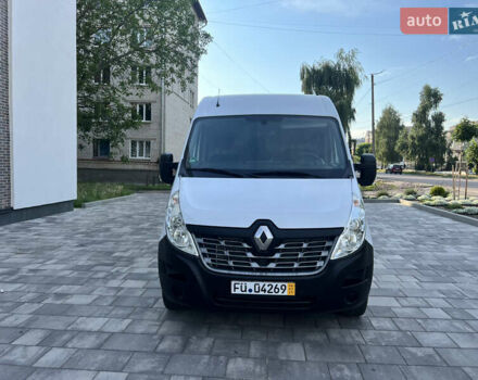 Белый Рено Мастер, объемом двигателя 2.3 л и пробегом 193 тыс. км за 18450 $, фото 3 на Automoto.ua