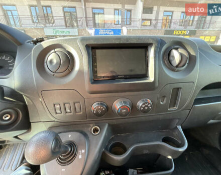 Белый Рено Мастер, объемом двигателя 2.3 л и пробегом 193 тыс. км за 23500 $, фото 16 на Automoto.ua