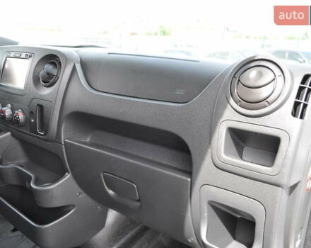 Рено Мастер 2018 в Киеве на Automoto.ua Белый Рено Мастер, объемом двигателя 2.3 л и пробегом 264 тыс. км за 22500 $, фото 37 на Automoto.ua