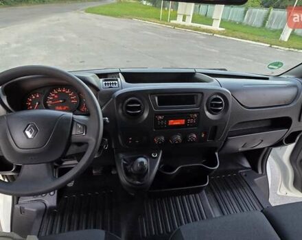 Белый Рено Мастер, объемом двигателя 2.3 л и пробегом 172 тыс. км за 17500 $, фото 5 на Automoto.ua