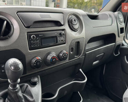 Белый Рено Мастер, объемом двигателя 2.3 л и пробегом 175 тыс. км за 21100 $, фото 28 на Automoto.ua