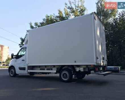 Белый Рено Мастер, объемом двигателя 2.3 л и пробегом 174 тыс. км за 18600 $, фото 7 на Automoto.ua