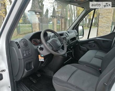 Белый Рено Мастер, объемом двигателя 2.3 л и пробегом 300 тыс. км за 16900 $, фото 9 на Automoto.ua