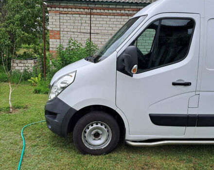 Белый Рено Мастер, объемом двигателя 2.3 л и пробегом 185 тыс. км за 17200 $, фото 1 на Automoto.ua
