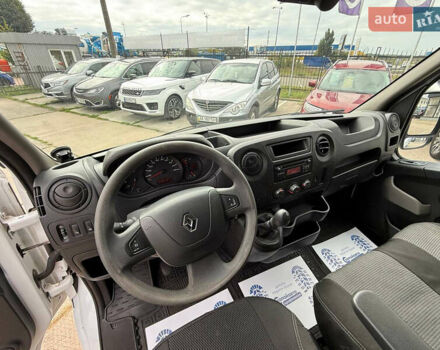 Белый Рено Мастер, объемом двигателя 2.3 л и пробегом 250 тыс. км за 16500 $, фото 9 на Automoto.ua