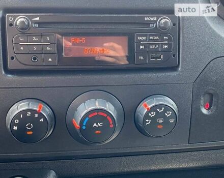 Белый Рено Мастер, объемом двигателя 2.3 л и пробегом 213 тыс. км за 16000 $, фото 10 на Automoto.ua