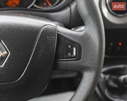 Рено Мастер 2018 в Луцке на Automoto.ua Белый Рено Мастер, объемом двигателя 2.3 л и пробегом 220 тыс. км за 19500 $, фото 20 на Automoto.ua