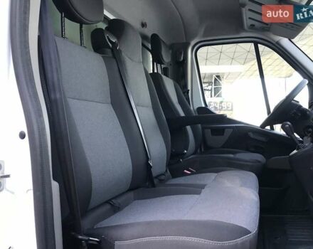 Белый Рено Мастер, объемом двигателя 2.3 л и пробегом 174 тыс. км за 18600 $, фото 77 на Automoto.ua
