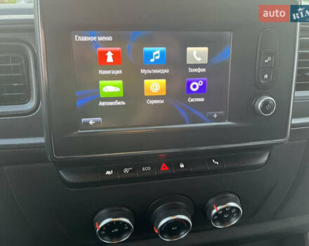 Рено Мастер 2019 в Кропивницком (Кировограде) на Automoto.ua Белый Рено Мастер, объемом двигателя 2.3 л и пробегом 355 тыс. км за 18299 $, фото 12 на Automoto.ua