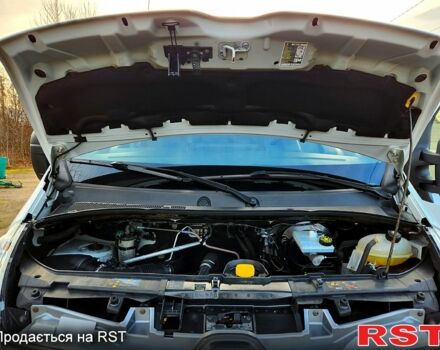 Белый Рено Мастер, объемом двигателя 2.3 л и пробегом 235 тыс. км за 15900 $, фото 12 на Automoto.ua