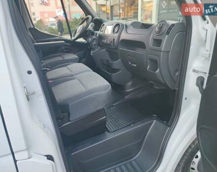 Белый Рено Мастер, объемом двигателя 2.3 л и пробегом 315 тыс. км за 17600 $, фото 61 на Automoto.ua