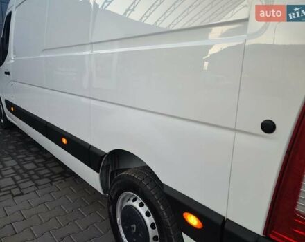 Белый Рено Мастер, объемом двигателя 2.3 л и пробегом 315 тыс. км за 17600 $, фото 11 на Automoto.ua