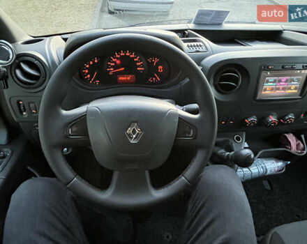 Білий Рено Мастєр, об'ємом двигуна 2.3 л та пробігом 278 тис. км за 18121 $, фото 1 на Automoto.ua