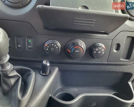 Рено Мастер 2019 в Одессе на Automoto.ua Белый Рено Мастер, объемом двигателя 2.3 л и пробегом 278 тыс. км за 18200 $, фото 10 на Automoto.ua