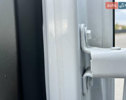 Білий Рено Мастєр, об'ємом двигуна 2.3 л та пробігом 190 тис. км за 18500 $, фото 19 на Automoto.ua