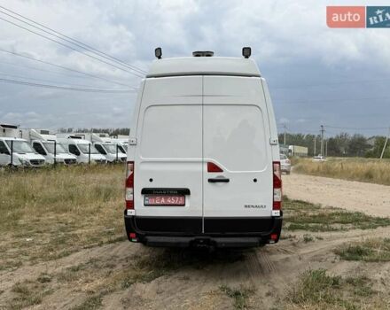 Белый Рено Мастер, объемом двигателя 2.3 л и пробегом 197 тыс. км за 23600 $, фото 5 на Automoto.ua