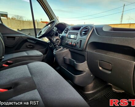 Белый Рено Мастер, объемом двигателя 2.3 л и пробегом 235 тыс. км за 15900 $, фото 7 на Automoto.ua