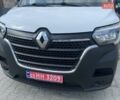 Белый Рено Мастер, объемом двигателя 2.3 л и пробегом 296 тыс. км за 17500 $, фото 1 на Automoto.ua
