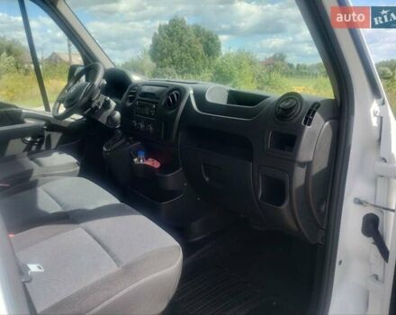 Белый Рено Мастер, объемом двигателя 2.3 л и пробегом 215 тыс. км за 16700 $, фото 18 на Automoto.ua