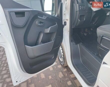 Белый Рено Мастер, объемом двигателя 2.3 л и пробегом 315 тыс. км за 17600 $, фото 35 на Automoto.ua