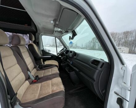 Белый Рено Мастер, объемом двигателя 2.3 л и пробегом 270 тыс. км за 23000 $, фото 7 на Automoto.ua