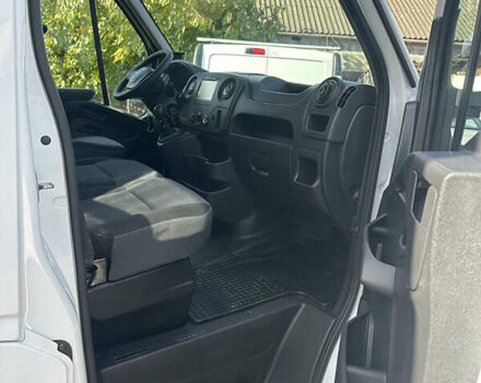 Белый Рено Мастер, объемом двигателя 2.3 л и пробегом 223 тыс. км за 22263 $, фото 21 на Automoto.ua