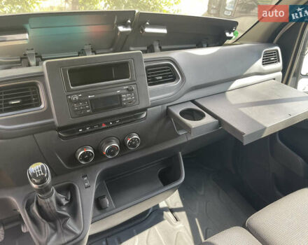 Білий Рено Мастєр, об'ємом двигуна 2.3 л та пробігом 275 тис. км за 18200 $, фото 10 на Automoto.ua