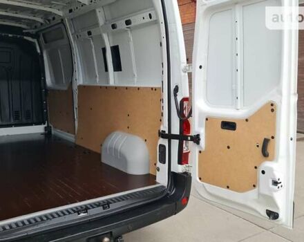Белый Рено Мастер, объемом двигателя 2.3 л и пробегом 188 тыс. км за 17500 $, фото 7 на Automoto.ua